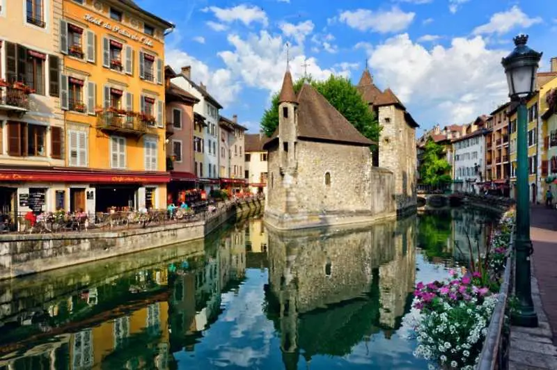 15 страхотни европейски градчета за лятна почивка