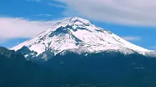 Мексиканският вулкан Попокатепетъл отново изригна зрелищно