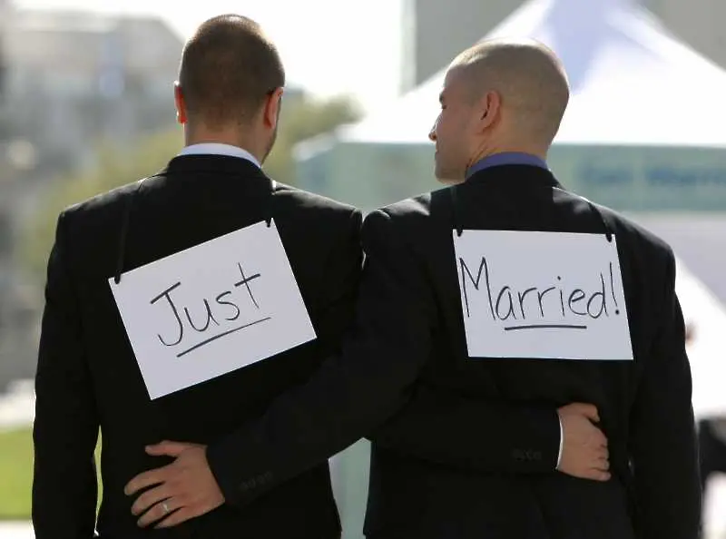 Президентът на Германия подписа закона „Брак за всички“