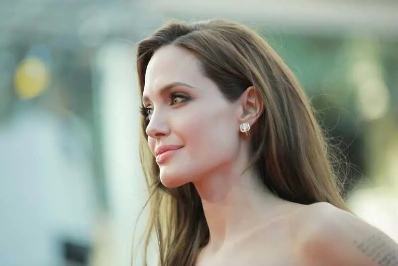 Анджелина Джоли за живота след Брад Пит