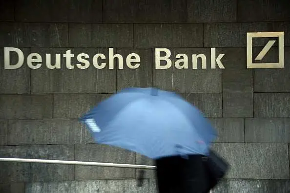 Роботи ще заменят голяма част от персонала на Deutsche Bank