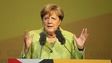 Възходът на Меркел след пропадането в политическата бездна 
