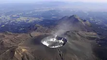 Вулканът Шинмоедаке изригна в Япония (видео)