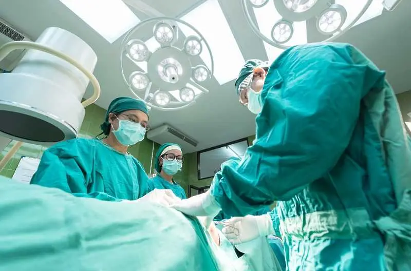 Изследване: Пациенти на жени-хирурзи умират по-рядко