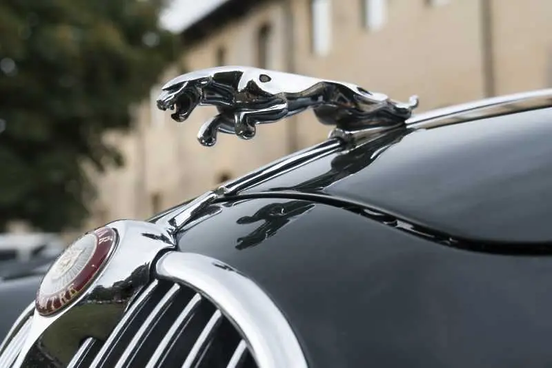 Jaguar пуска догодина първия си изцяло електрически автомобил