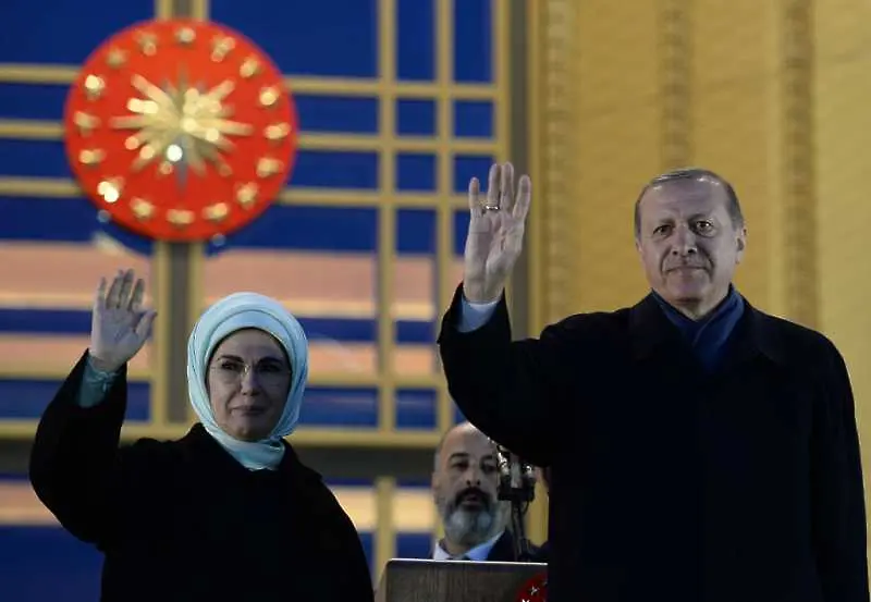 Кметът на Анкара подава оставка под натиска на Ердоган