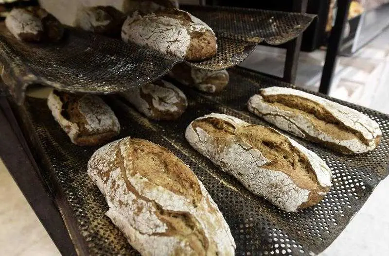 Хляб с насекоми пускат в продажба във Финландия