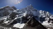 Непал забрани самотното изкачване на Еверест