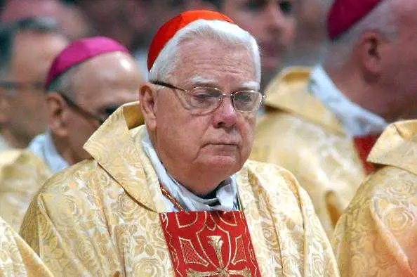 Почина кардиналът, който се оказа в центъра на скандал с педофилия в САЩ