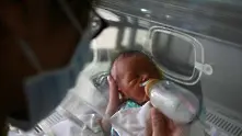 Във Франция започна разследване за заразените бебешки млека