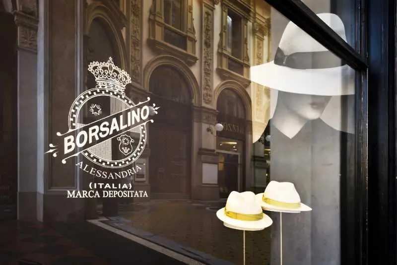 Фалира 160-годишният производител на шапки Borsalino
