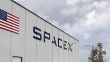 Space X изстреля ракета с десет спътника