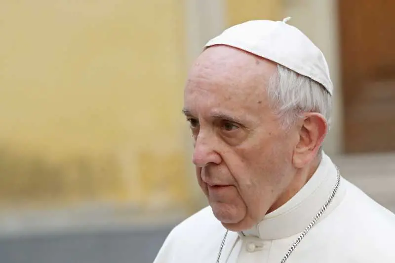 Папа Франциск изрази болка и срам от скандалите с педофилия в Чили