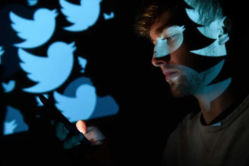Twitter блокира нови 1000 акаунта за руска пропаганда