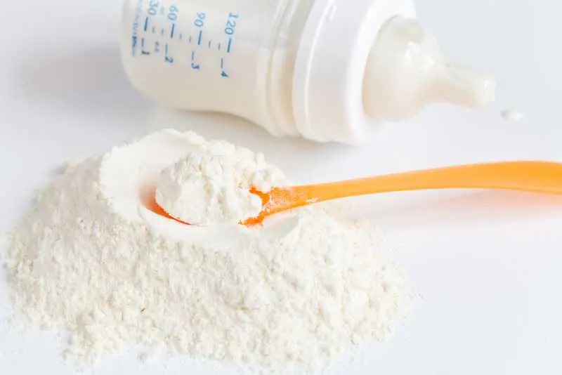 Заразеното със салмонела бебешко мляко продавано в 83 страни