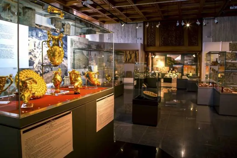Златните тракийски съкровища се завърнаха в България