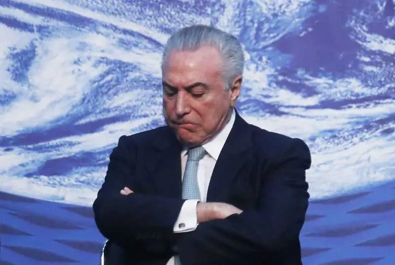 Бразилският президент не доказал, че е жив и останал без пенсия