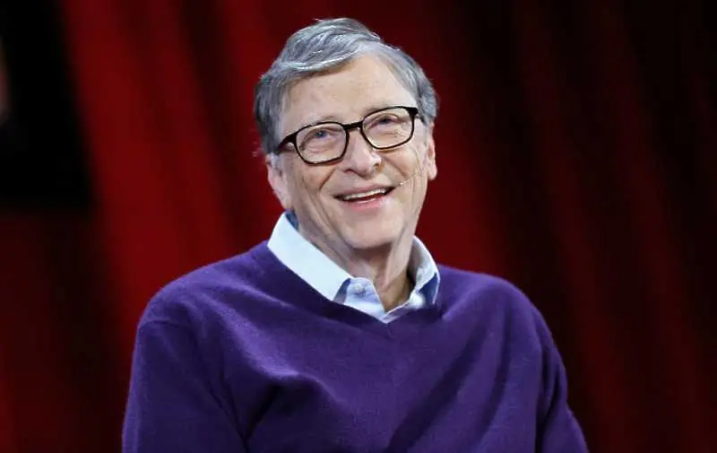 Бил Гейтс иска да плаща по-високи данъци