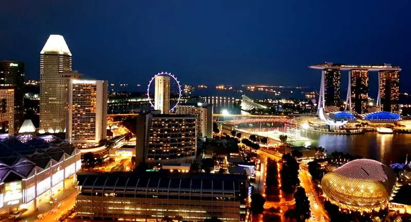 Сингапур остава най-скъпият град в света