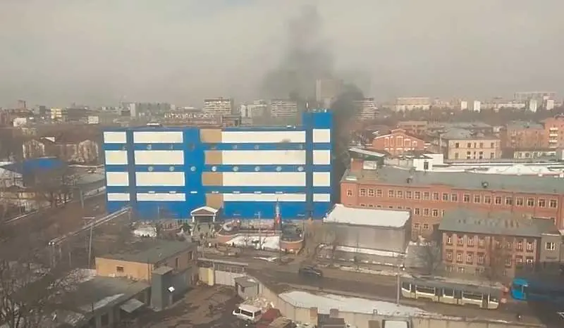 Пожар в мол в Москва, има загинал