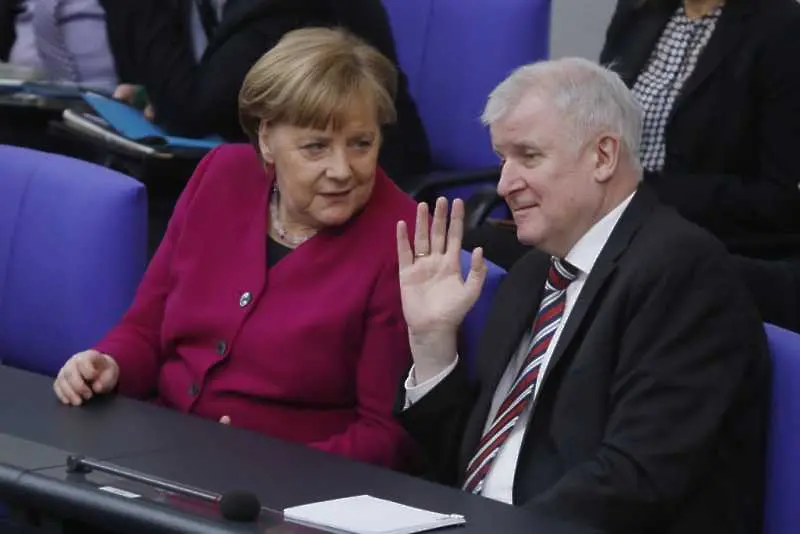 Германия ще открие първи център за репатриране на мигранти