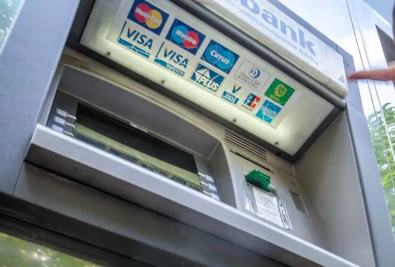 Над 100 хиляди лева задигнати от банкомат в Плевен