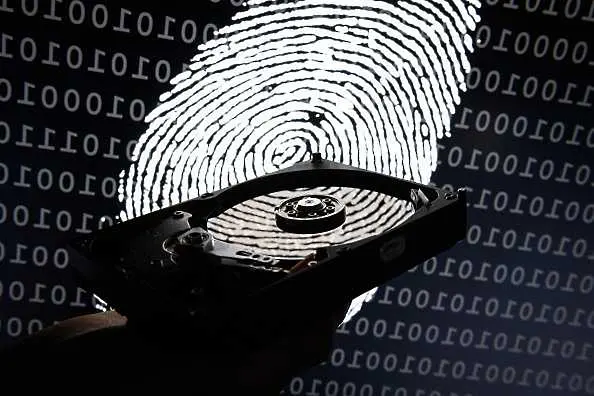 ЕК предлага задължителни пръстови отпечатъци в личните карти