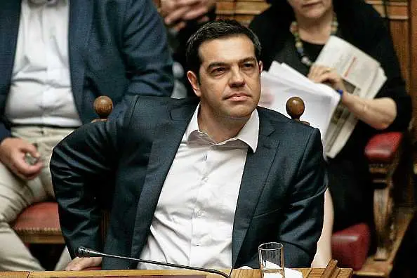 Ципрас подложен на вот на недоверие заради името на Македония 
