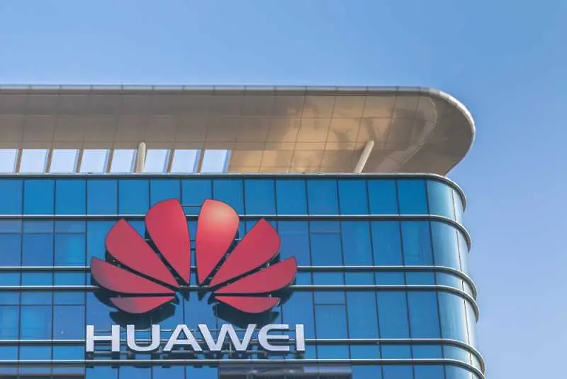 Huawei създава платформа за умен транспорт