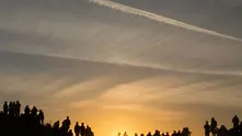 Хиляди посрещнаха астрономическото лято в Стоунхендж (видео)