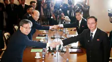 Пхенян и Сеул обсъждат срещи на семейства, разделени от Корейската война