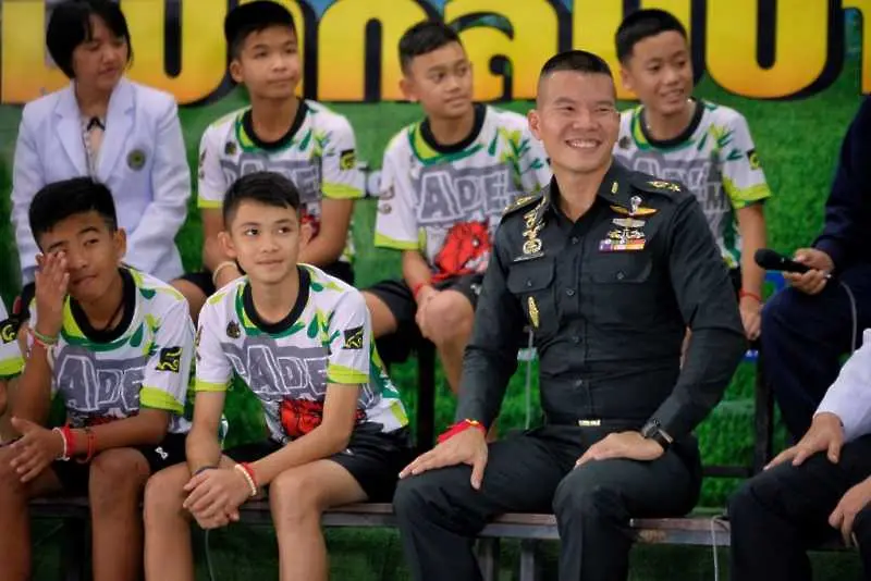 Спасените тайландски момчета: Това е чудо! (снимки и видео)