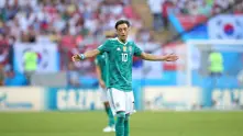 Обиден Йозил напуска националния отбор на Германия