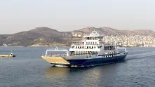 Гърция пуска допълнителни фериботи