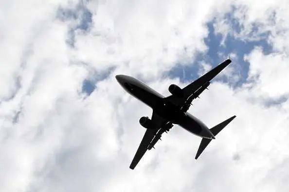 Авиомеханик открадна самолет от летището в Сиатъл