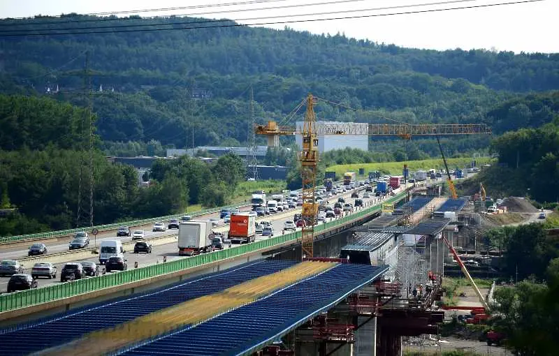 Германия въвежда нова система за контрол върху техническото състояние на мостовете