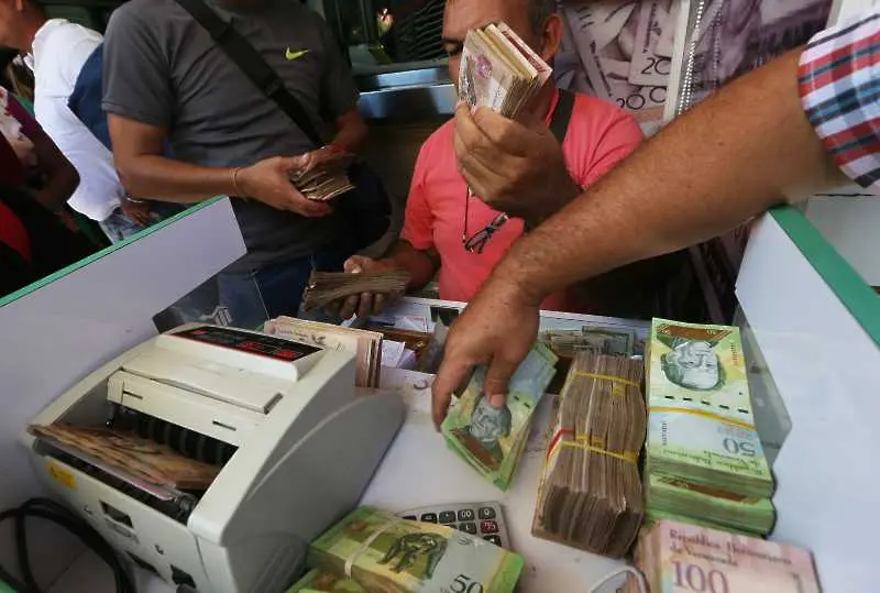 Инфлацията във Венецуела надмина 200% през август