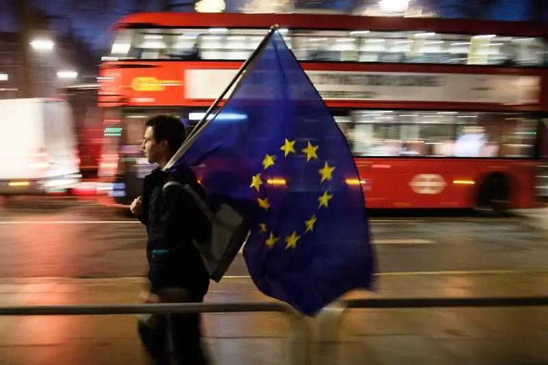 От Лондон: Имигрантите от ЕС не трябва да се ползват с привилегии след Брекзит