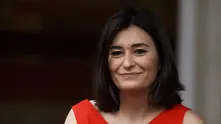 Испанска министърка подаде оставка заради скандал с магистърската й диплома