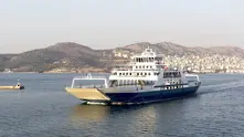 Силен вятър блокира фериботи в Турция