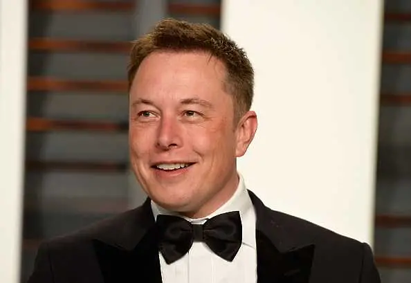  Илон Мъск си купи акции от Tesla за близо $10 млн.