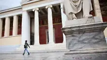 Наркотици и дилъри превзеха университет в Атина. Ректорът се видя принуден да го затвори