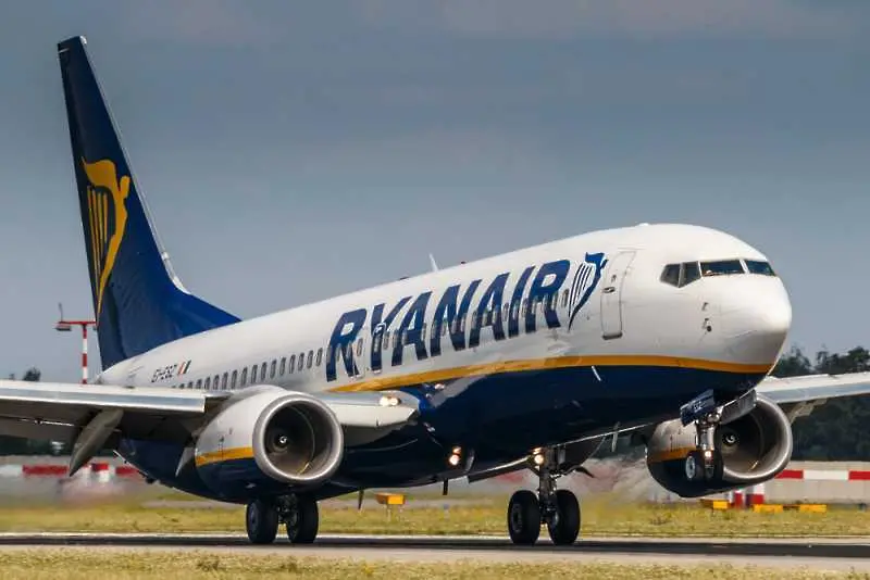 Ryanair ще таксува вече и малкия куфар