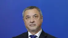 Валери Симеонов подаде оставка