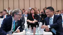 Бил Гейтс в Китай: Преди десетилетие не съм мислил, че ще знам толкова за тоалетните