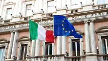 Италианското правителство оцеля, спечели вот на доверие