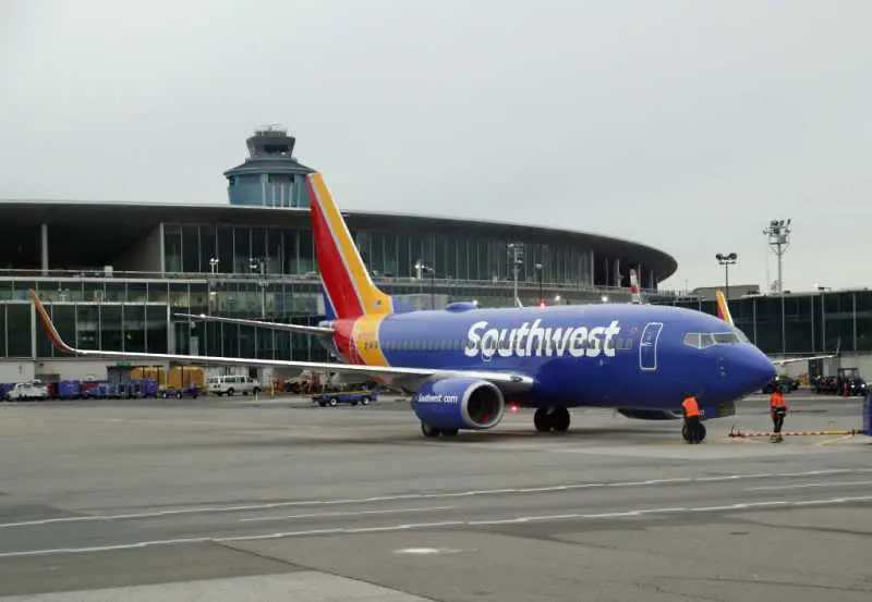 Самолет излетя и се върна в Сиатъл заради забравено човешко сърце