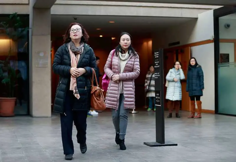 13 канадци са били задържани в Китай след ареста на финансовия директор на китайския технологичен гигант Хуавей 