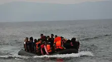 Британските военноморски сили ще пазят Ламанша от нелегална миграция