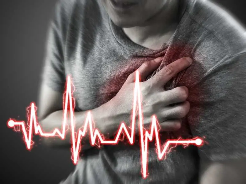 Учени: Внимавайте около коледните празници, рискът от инфаркт се повишава
